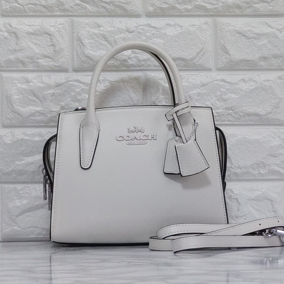 コーチ(COACH) 最新作 アシュレイ レザー ラージ リストレット ポーチ